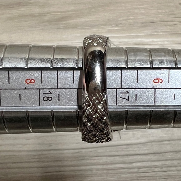 Designer Signed (JS) Sterling Silver Green Pave Diamond Ring, Size 7, 6.9g - Picture 8 of 8